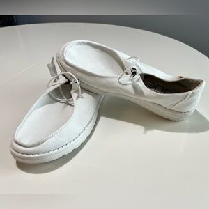 Hey Dude Womens White Wendy shoes size 10